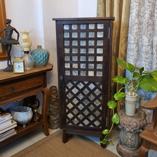 SINGLE DOOR CAPIZ CABINET