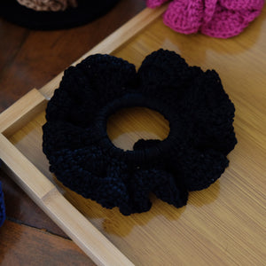 CROCHET SCRUNCHIE