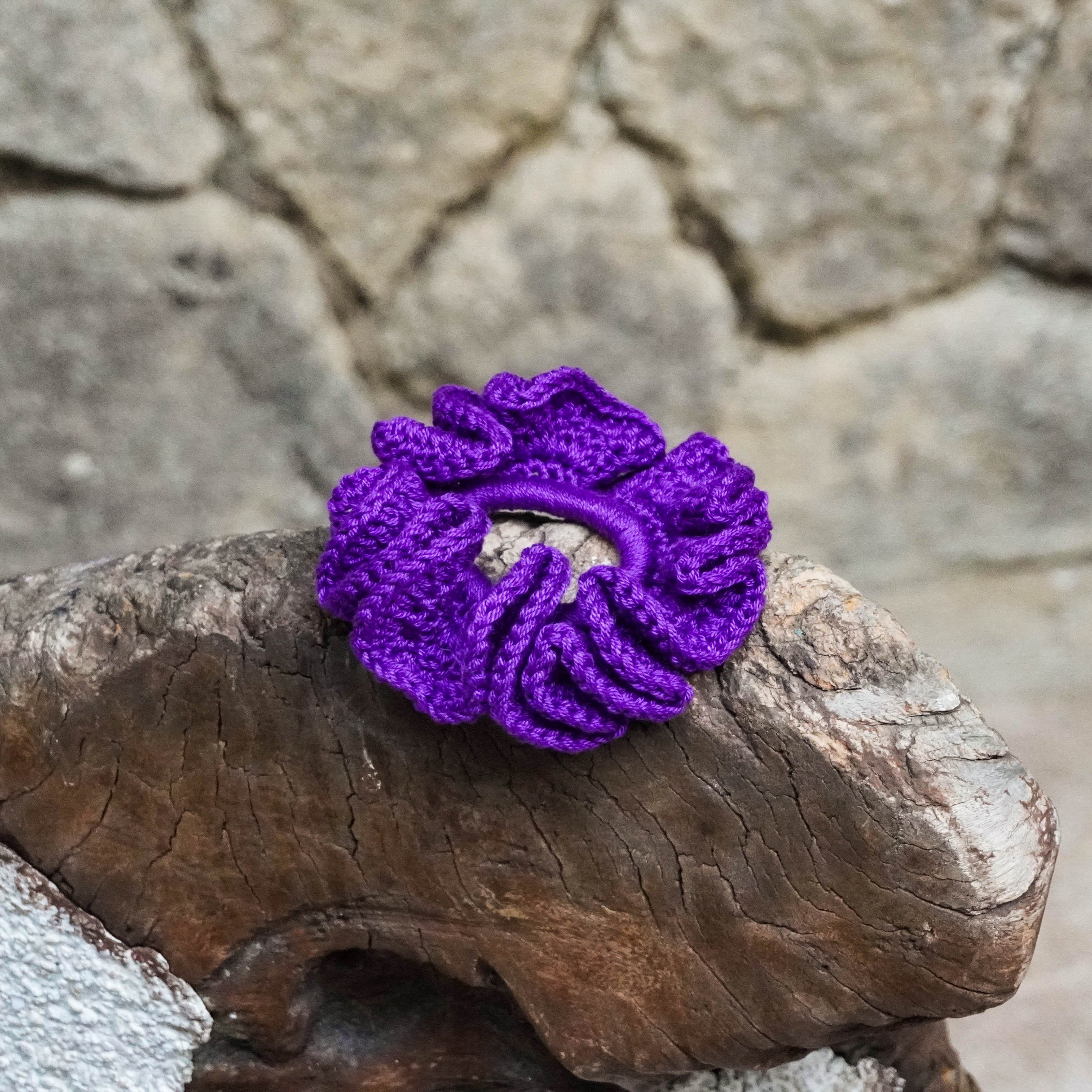 CROCHET SCRUNCHIES