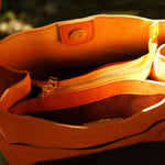 Load image into Gallery viewer, ANDREA TOTE BAG IN ORANGE
