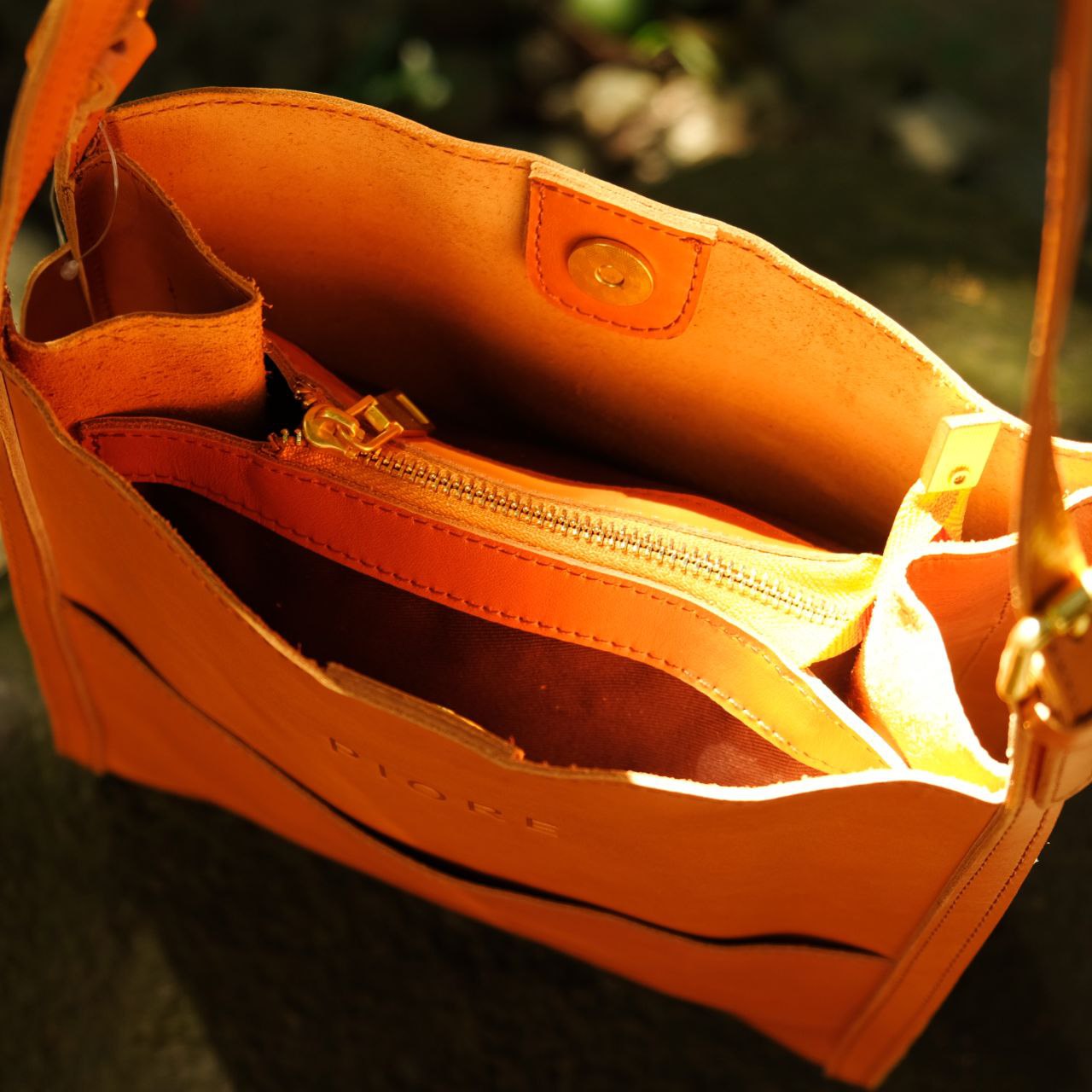 ANDREA TOTE BAG IN ORANGE