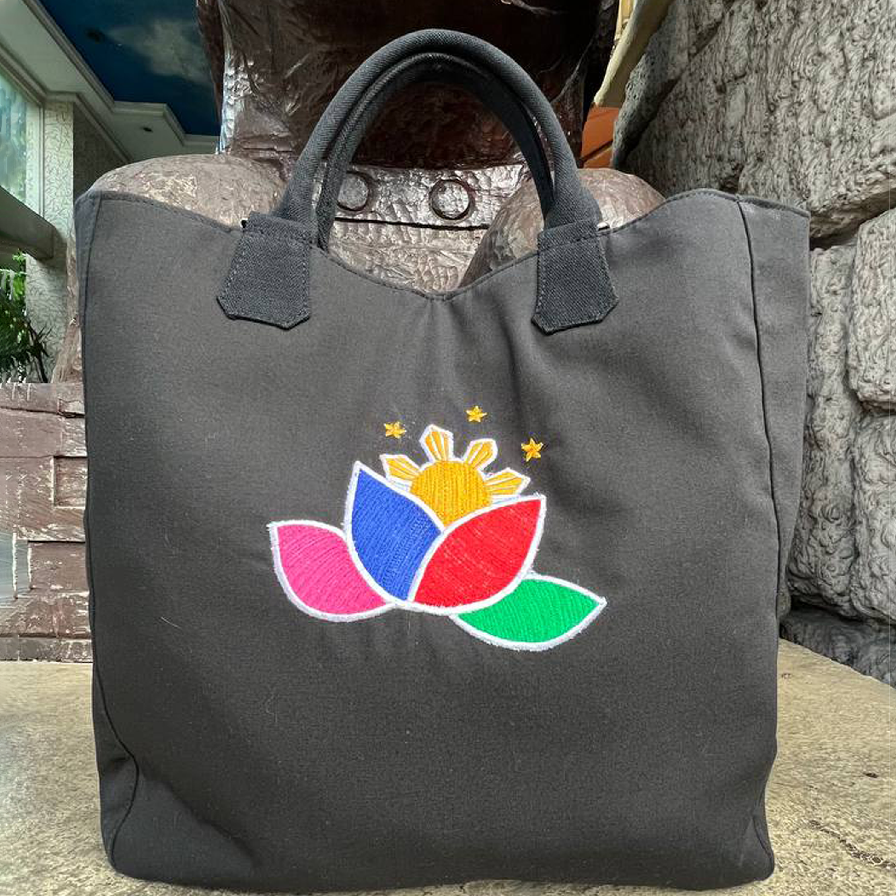 LIWANAG BAG